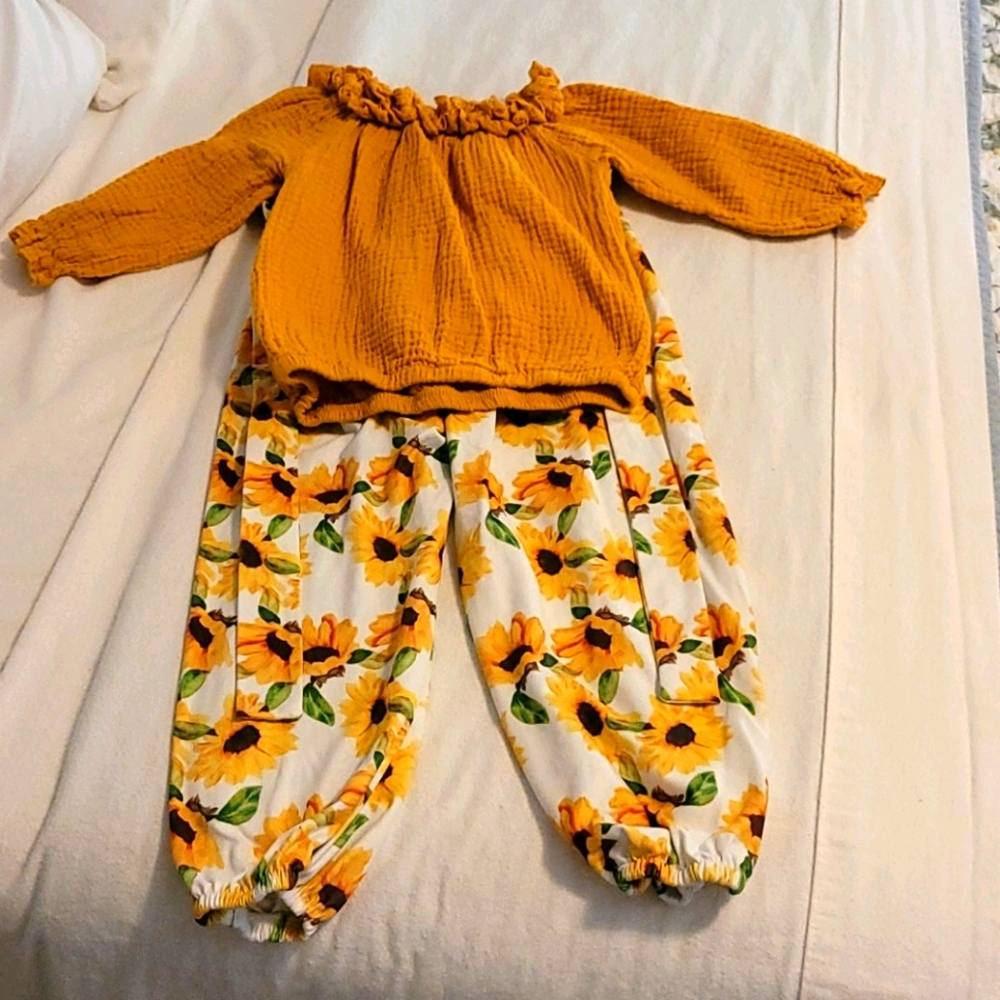 Size large/4t matching outfit